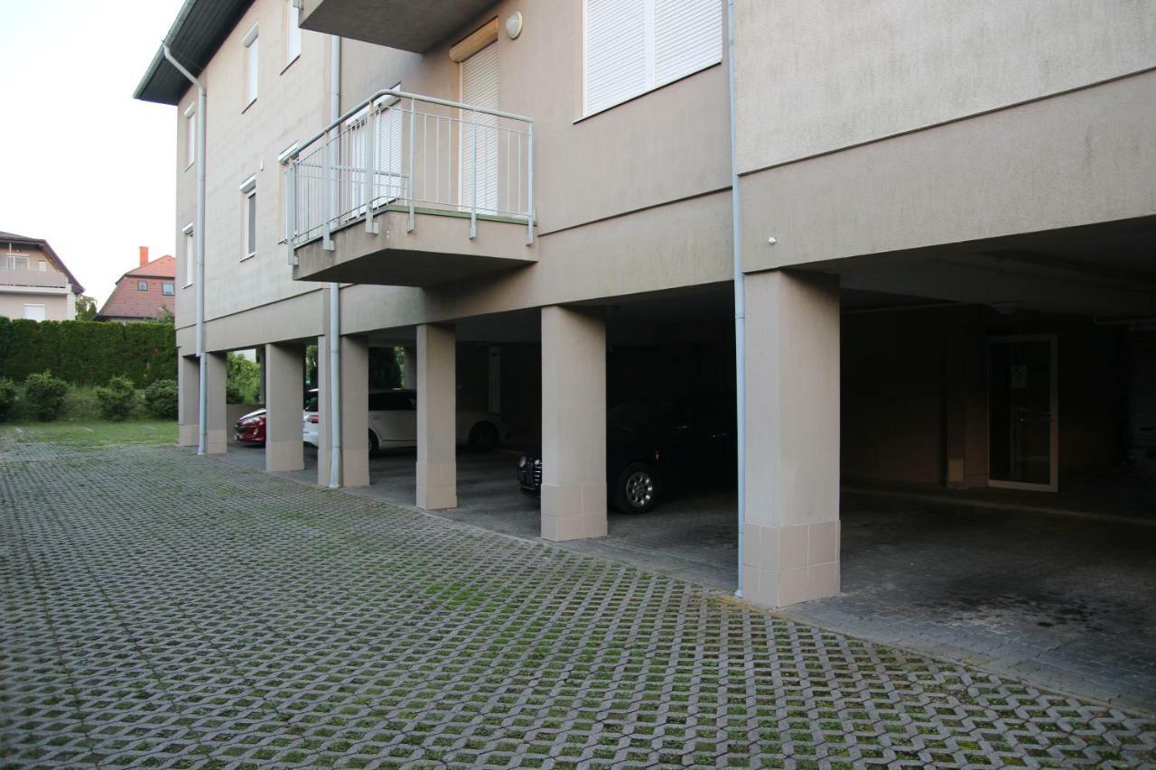 Apartment With Swing Heviz Ngoại thất bức ảnh
